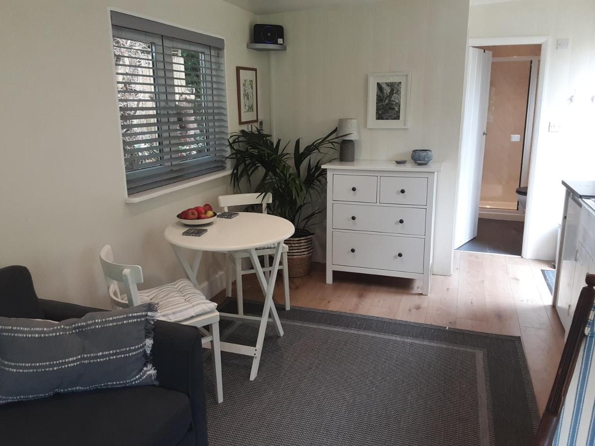 Tranquil Wood Cabin Set In A Beautiful Orchard Villa Penzance Exterior photo